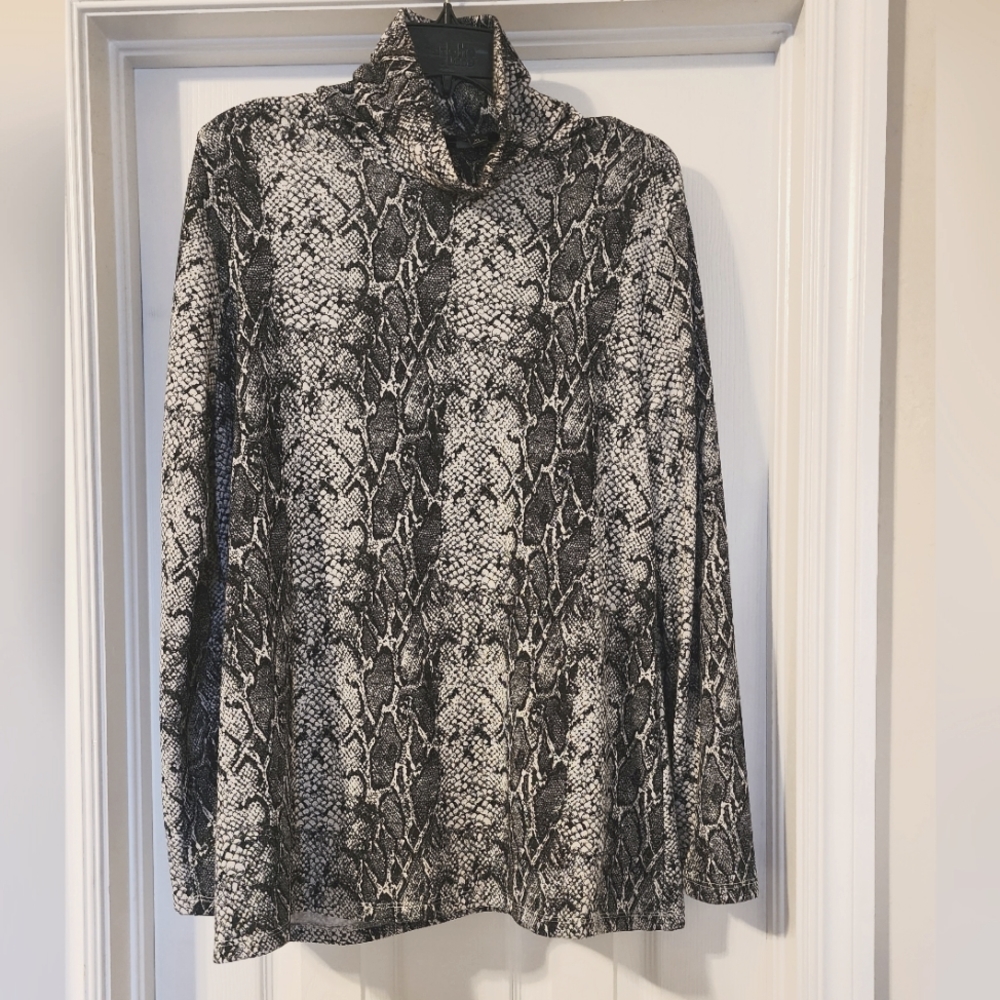 Banana Republic Turtleneck - Snake Skin Print